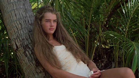 Brooke Shields, Christopher Atkins on Blue Lagoon nudity。